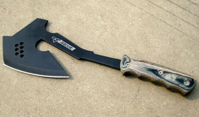 Outdoor-Hunting-Camping-Tactical-Tomahawk-Axe-FireAxes-Tool-Mountain-cutting-Hatchet-with-sheath